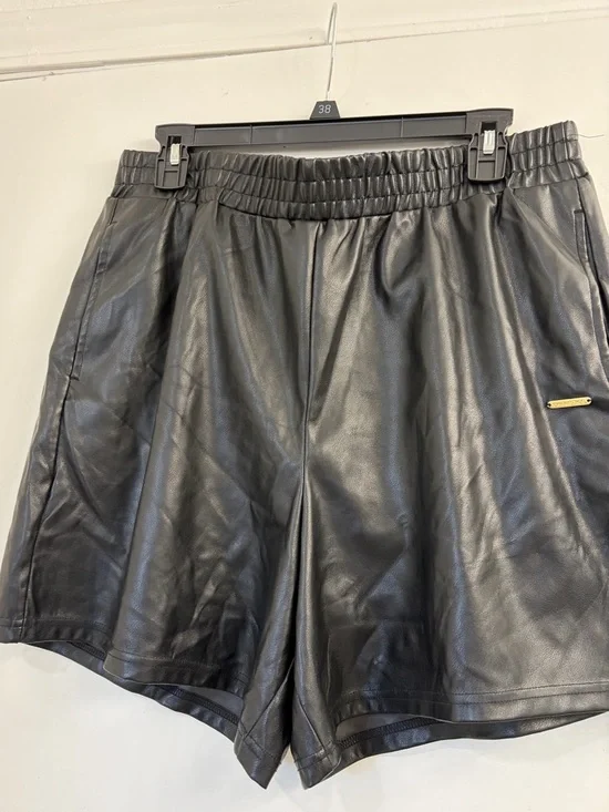 Fabletics Black Vegan Leather High-Waisted Short - Picture 3 of 8